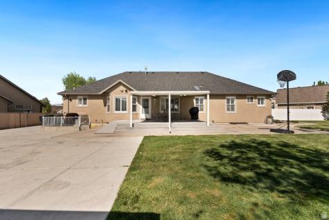 1096 S 350 E Payson UT 84651