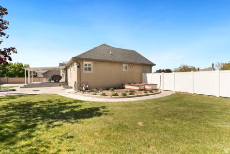 1096 S 350 E Payson UT 84651