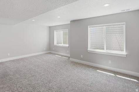 582 W 1960 N Tooele UT 84074