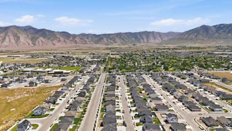 582 W 1960 N Tooele UT 84074