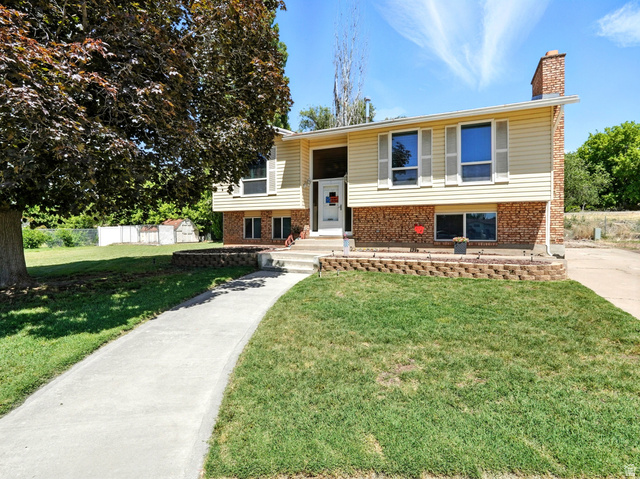2802 W 4875 S Roy UT 84067