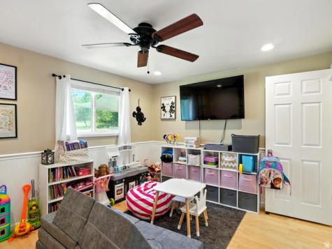 2802 W 4875 S Roy UT 84067
