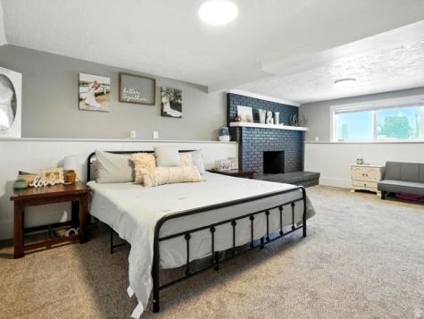 2802 W 4875 S Roy UT 84067