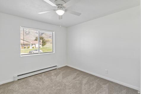 307 S 400 E Hyde Park UT 84318