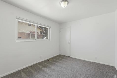 2090 W 5800 S Roy UT 84067