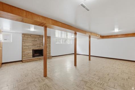 2090 W 5800 S Roy UT 84067