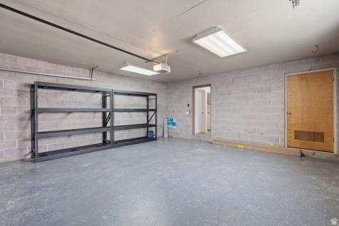 2090 W 5800 S Roy UT 84067
