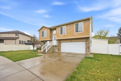 1282 N 25 E Layton UT 84041
