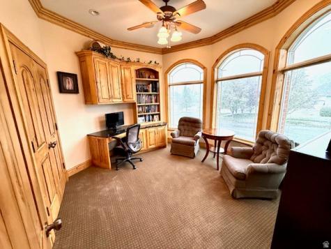 596 E 4190 N Provo UT 84604