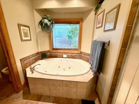 596 E 4190 N Provo UT 84604