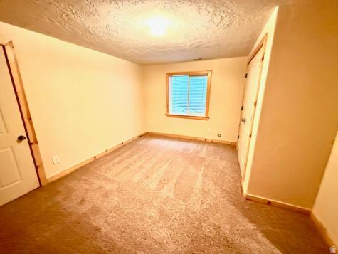 596 E 4190 N Provo UT 84604