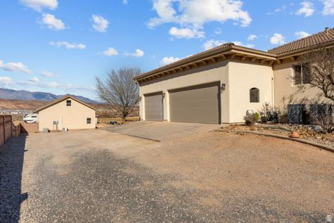 2911 E Washington Dam Road Washington UT 84780