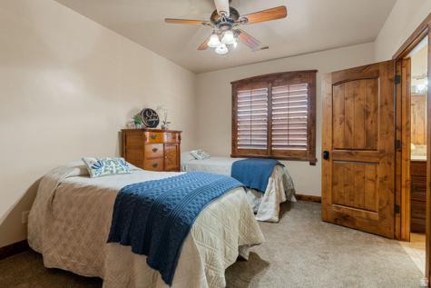 2911 E Washington Dam Road Washington UT 84780