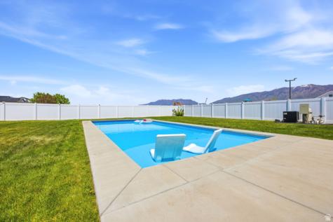 1380 W 50 N Layton UT 84041