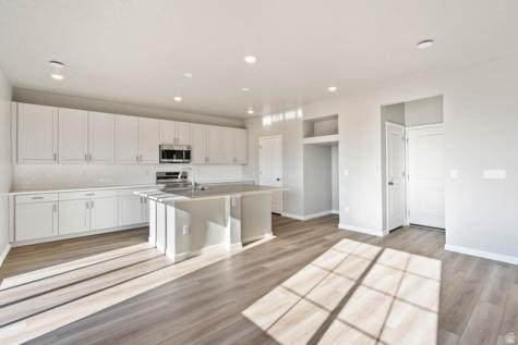7046 N Sandstone Way Eagle Mountain UT 84005