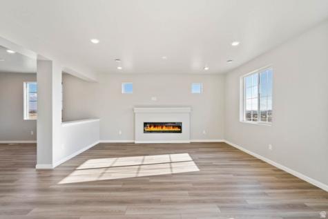 7046 N Sandstone Way Eagle Mountain UT 84005