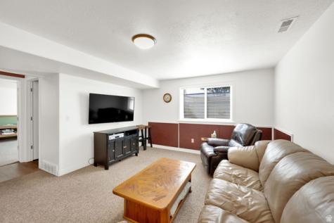 543 E 2300 N North Ogden UT 84414