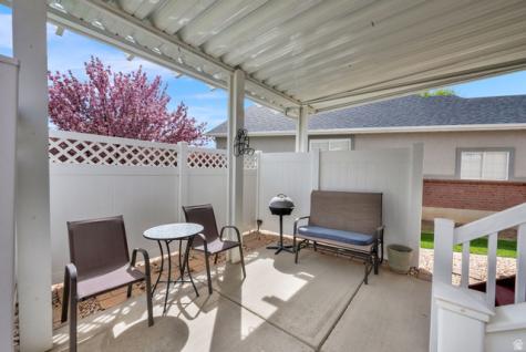 543 E 2300 N North Ogden UT 84414