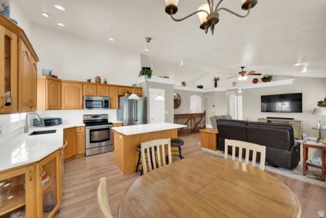 543 E 2300 N North Ogden UT 84414