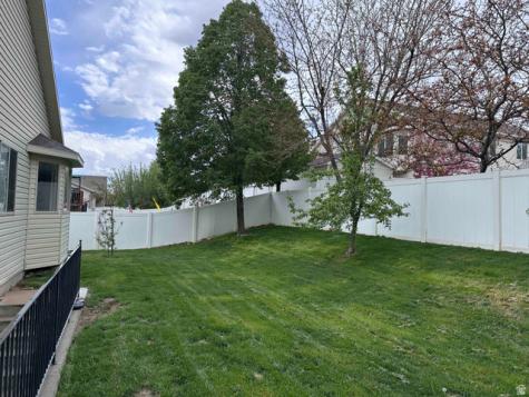 5754 S Crest Flower Way W Kearns UT 84118