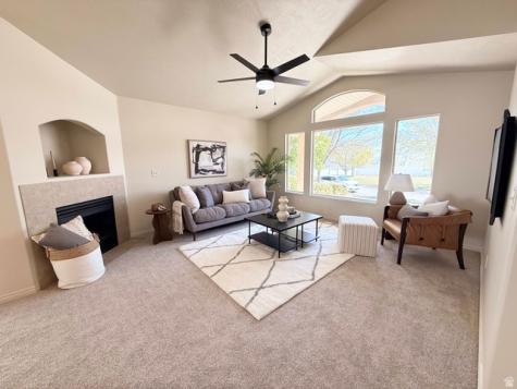 5754 S Crest Flower Way W Kearns UT 84118