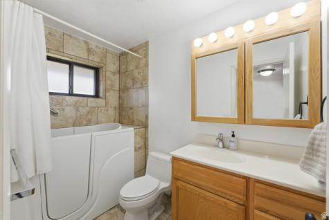 488 E 250 S Hyde Park UT 84318