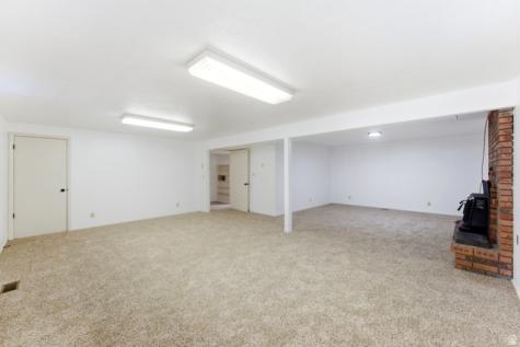 488 E 250 S Hyde Park UT 84318