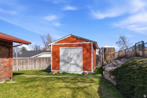 488 E 250 S Hyde Park UT 84318