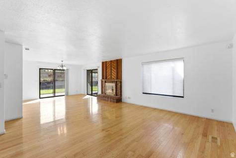 488 E 250 S Hyde Park UT 84318