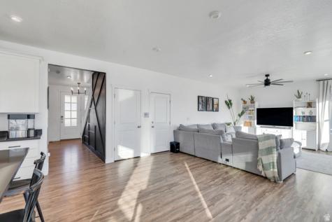 7940 N Seattle Slew Road Eagle Mountain UT 84005