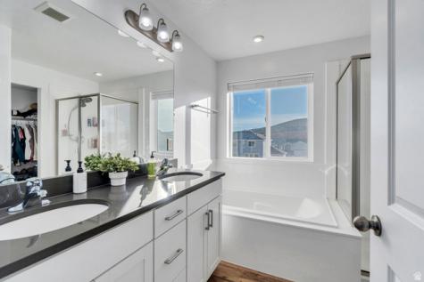 7940 N Seattle Slew Road Eagle Mountain UT 84005
