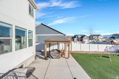 7940 N Seattle Slew Road Eagle Mountain UT 84005