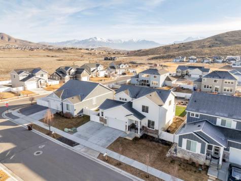 7940 N Seattle Slew Road Eagle Mountain UT 84005