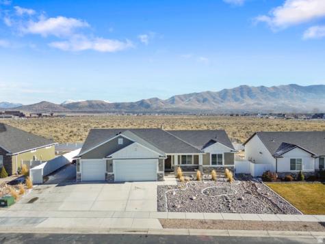 4854 N Cliffrose Drive Eagle Mountain UT 84005