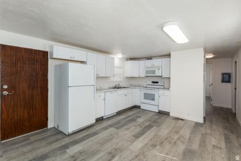 8547 S Coachman Way W West Jordan UT 84088