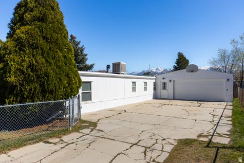 8547 S Coachman Way W West Jordan UT 84088