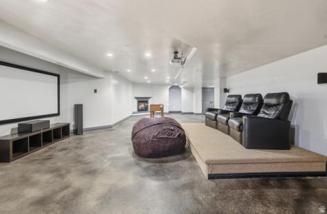 486 E 100 N Tremonton UT 84337
