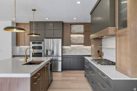 832 E 4170 S Millcreek UT 84107