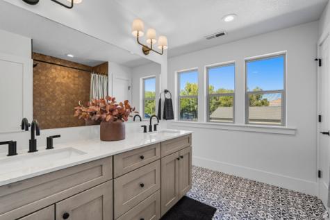 832 E 4170 S Millcreek UT 84107