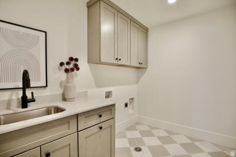 832 E 4170 S Millcreek UT 84107