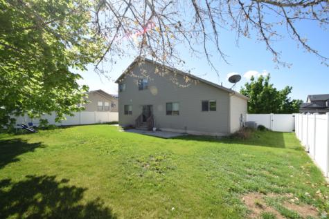 107 E 2100 S Clearfield UT 84015