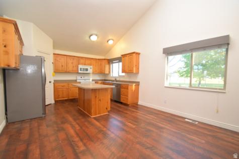 107 E 2100 S Clearfield UT 84015