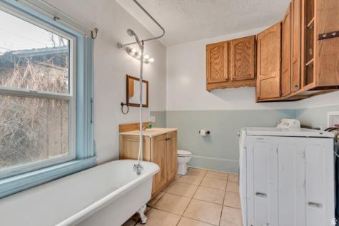 585 S 400 E Springville UT 84663