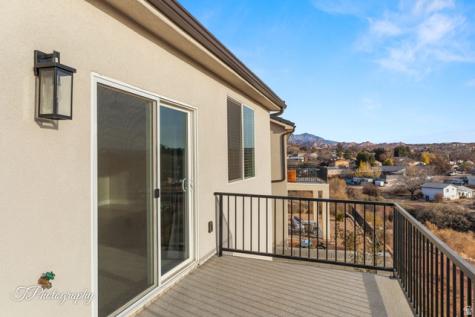 840 N Twin Lakes Drive St. George UT 84770