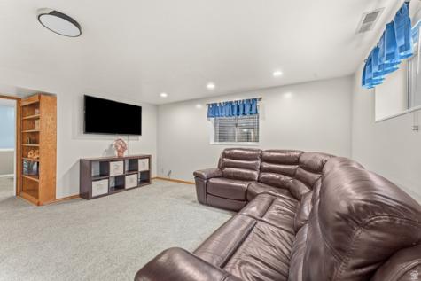 2416 E 10305 S Sandy UT 84092
