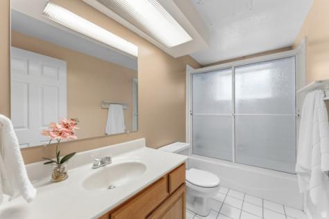 2416 E 10305 S Sandy UT 84092
