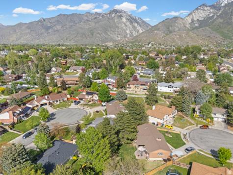 2416 E 10305 S Sandy UT 84092