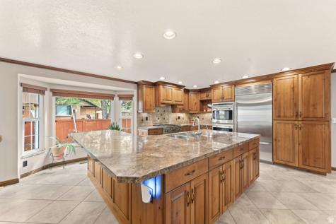 2416 E 10305 S Sandy UT 84092