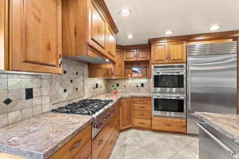 2416 E 10305 S Sandy UT 84092