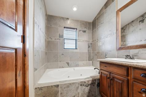 1922 N 1550 E Provo UT 84604